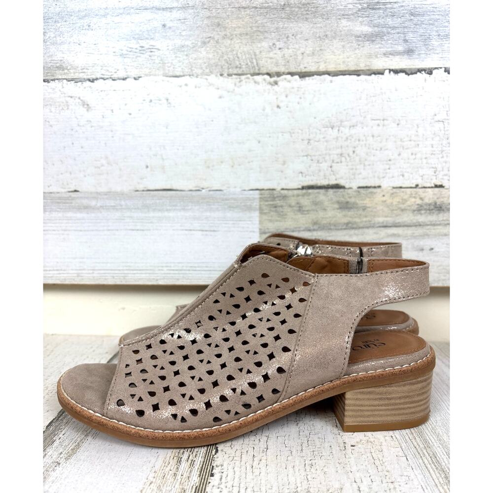 Euro Soft Womens 7 Gold Shimmer Baily Open Toe Heeled Slip On Ankle Sandal